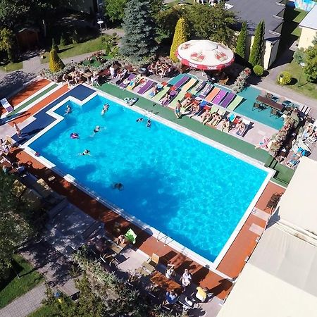 Osrodek Wypoczynkowy Zlota Plaza 호텔 미엘노 외부 사진